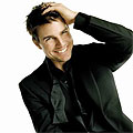 Tom Cruise уважи дебюта на Katie Holmes на Бродуей