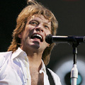 Jon Bon Jovi влиза в 