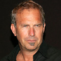 Kevin Costner увеличи фамилията си