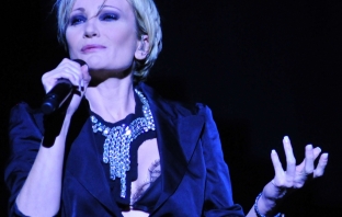 Patricia Kaas превърна НДК в кабаре