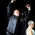 U2 стартираха световното си турне с грандиозно шоу в Барселона, посветиха парче на Джако
