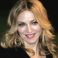 Мадона почете паметта на Майкъл Джексън в O2 Arena в Лондон (Видео)