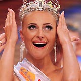 Рускиня надви конкуренцията на 75 дами на "Мисис Свят 2009"