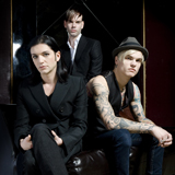 Placebo идват с нов албум, БГ група подгрява в Зимния дворец