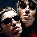 Noel и Liam Gallagher отново се хванаха за гърлата