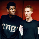 След Боб Дилън и Елтън Джон идва ред и на Massive Attack