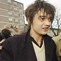 Pete Doherty се призна за виновен