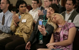 Теория на големия взрив (The Big Bang Theory) Теория на големия взрив (The Big Bang Theory)