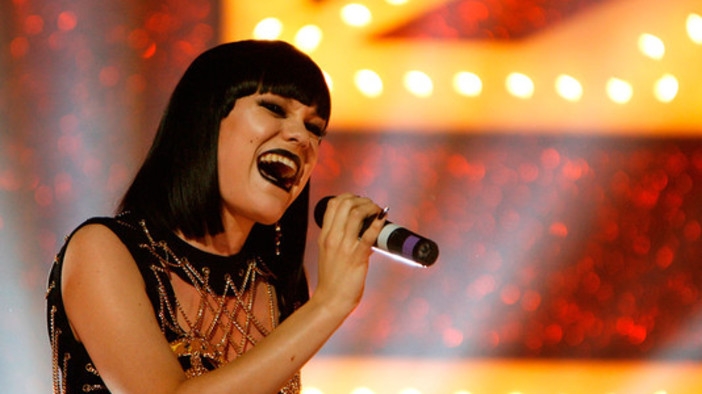 Jessie J - Do It Like A Dude на Brit Awards 11 Launch Show 