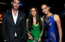 Нина Добрев триумфира на People's Choice Awards 2012