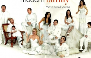 Modern Family (Oscar Promo: Charades Party) Modern Family (Oscar Promo: Charades Party)