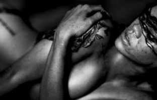Rihanna в еротична сесия за Esquire Rihanna в еротична сесия за Esquire