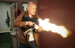 Looper (Official Trailer)