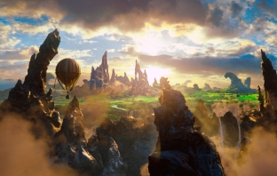 Oz the Great and Powerful (Official Trailer)