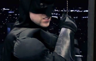 Batman The Dark Knight Rises Siri Commercial (Пародия) 