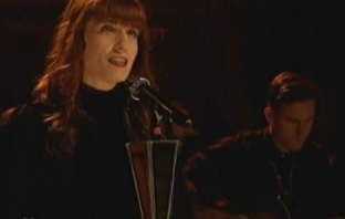 Jimmy Fallon & Florence Welch - Balls in your mouth