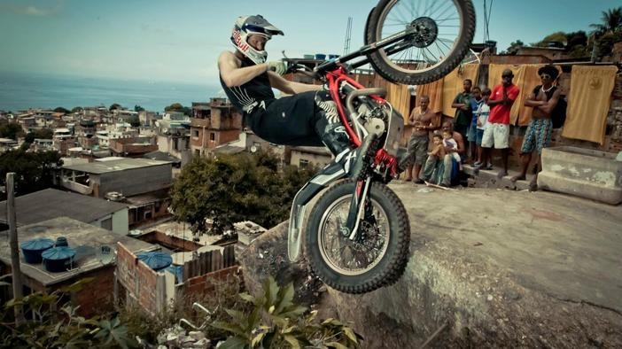 Red Bull Trial X Sessions: Изумителен фрийрайд по улиците на Рио 