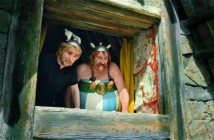  Astérix and Obélix: God Save Britannia (Official Trailer)