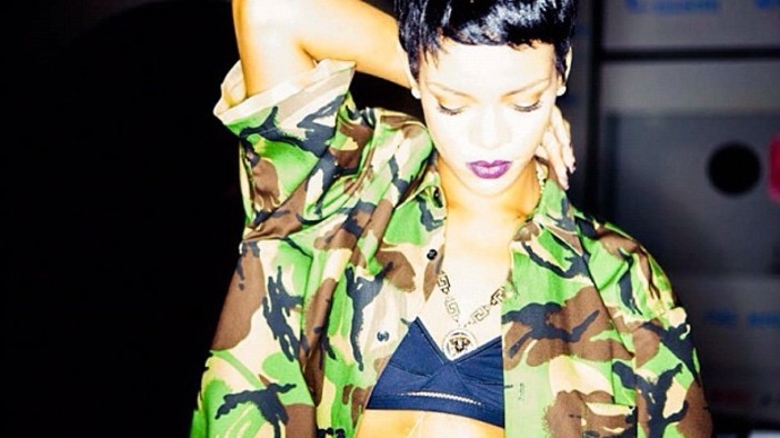 Rihanna Unapologetic Packaging Photo Shoot Behind-The-Scenes