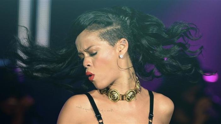 Rihanna - The World Is Listening (Grammy 2013 Promo)