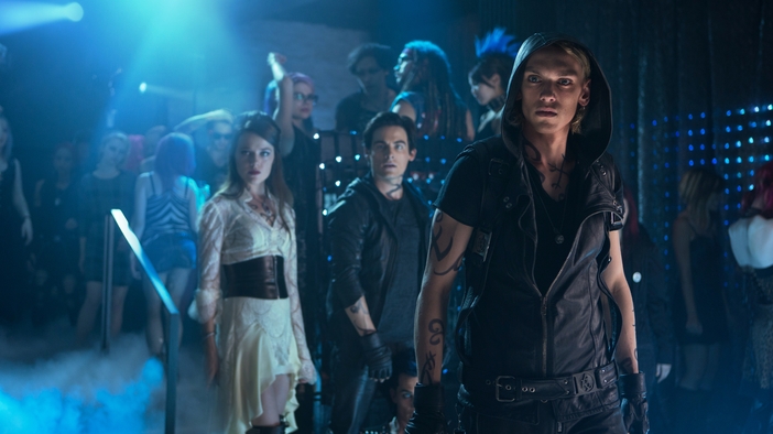 The Mortal Instruments: City of Bones (Official Trailer)