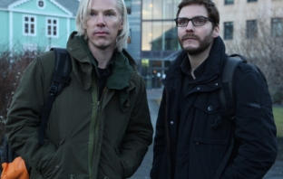 The Fifth Estate (Official Trailer)