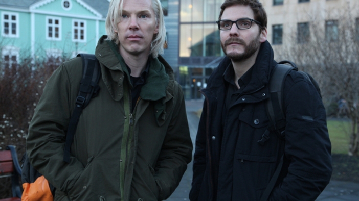 The Fifth Estate (Official Trailer)