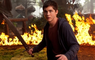 Percy Jackson: Sea of Monsters (Official Trailer)