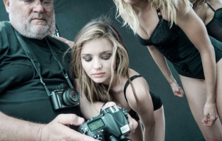 Pirelli Calendar 2014 Preview Photoshoot (behind-the-scene и интервю с Петер Лидберг)