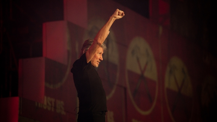 "Roger Waters The Wall Live" в София - откъс от шоуто на стадион "Васил Левски"