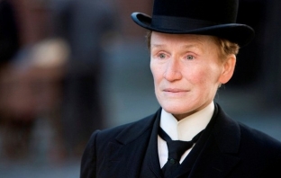 Albert Nobbs (Official Trailer)