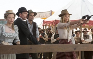A Million Ways to Die in the West (Official Trailer) A Million Ways to Die in the West (Official Trailer)