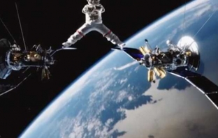 Жан-Клод Ван Дам направи шпагат на ръба на космоса