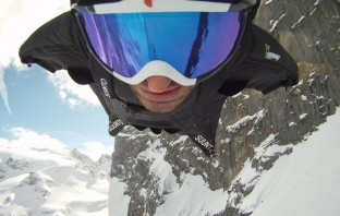 Луди скокове и полет в Алпите с Патрик Кербер