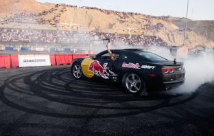 Red Bull Car Park Drift нахлу със свръх доза адреналин в Египет