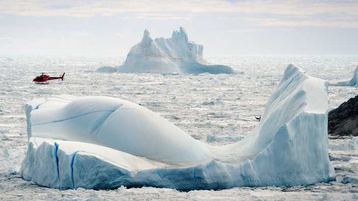 Perceptions: Със сноуборд върху плаващ айсберг