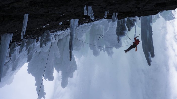 Уил Гад и великото катерене на ледения водопад Хелмкен