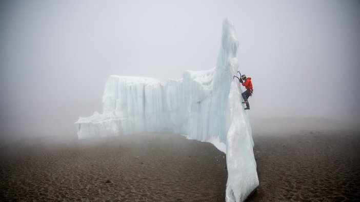 Да изкатериш леда на Килиманджаро с Приключенец номер 1 на 2015 Уил Гад