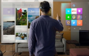 Microsoft HoloLens - Transform your world with holograms