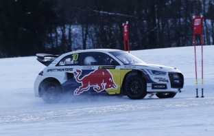 Луд автомобилен слалом на сняг с Audi S1 EKS RX