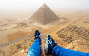 146 метра за 8 минути, или да изкатериш Хеопсовата пирамида без обезопасяване