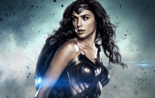 Wonder Woman също превзе Comic-Con 2016 с дебютен трейлър (Видео) Wonder Woman също превзе Comic-Con 2016 с дебютен трейлър (Видео)