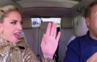 Lady Gaga надмина всички очаквания в Carpool Karaoke с Джеймс Кордън