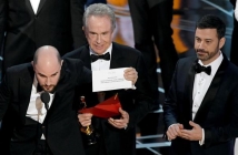 Гафът на 2017 в киното: Вижте как La La Land изгуби своя Оскар (Видео)