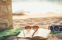 5 книги, които са идеално допълнение към почивката на плажа