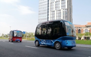 Автономни автобуси ще превозват пътници в Япония oт следващата година