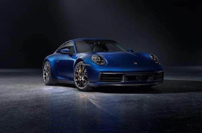 Появиха се първи снимки на новото Porsche 911