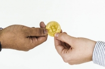 С Bitcoin могат да се изплащат заеми и да се плащат данъци