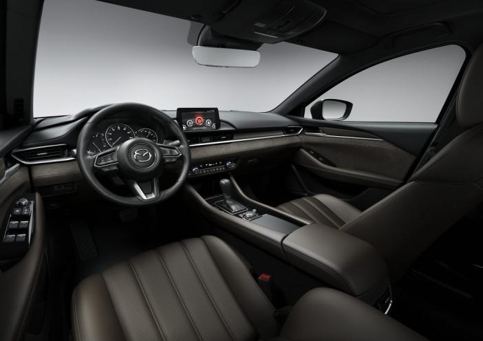 "Mazda" маха сензорните дисплеи от автомобилите си