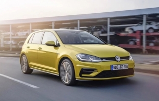VW отлага дебюта на новия Golf заради проблеми